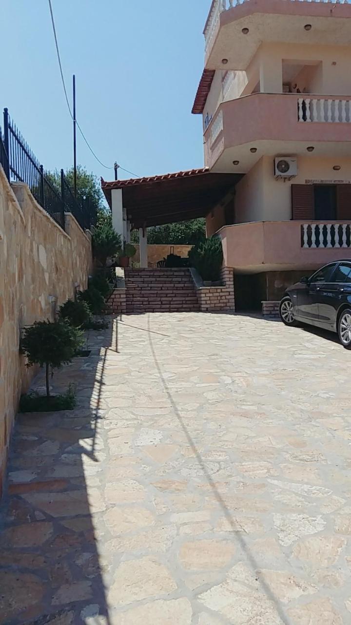 Imperial Apartments Ksamil Esterno foto